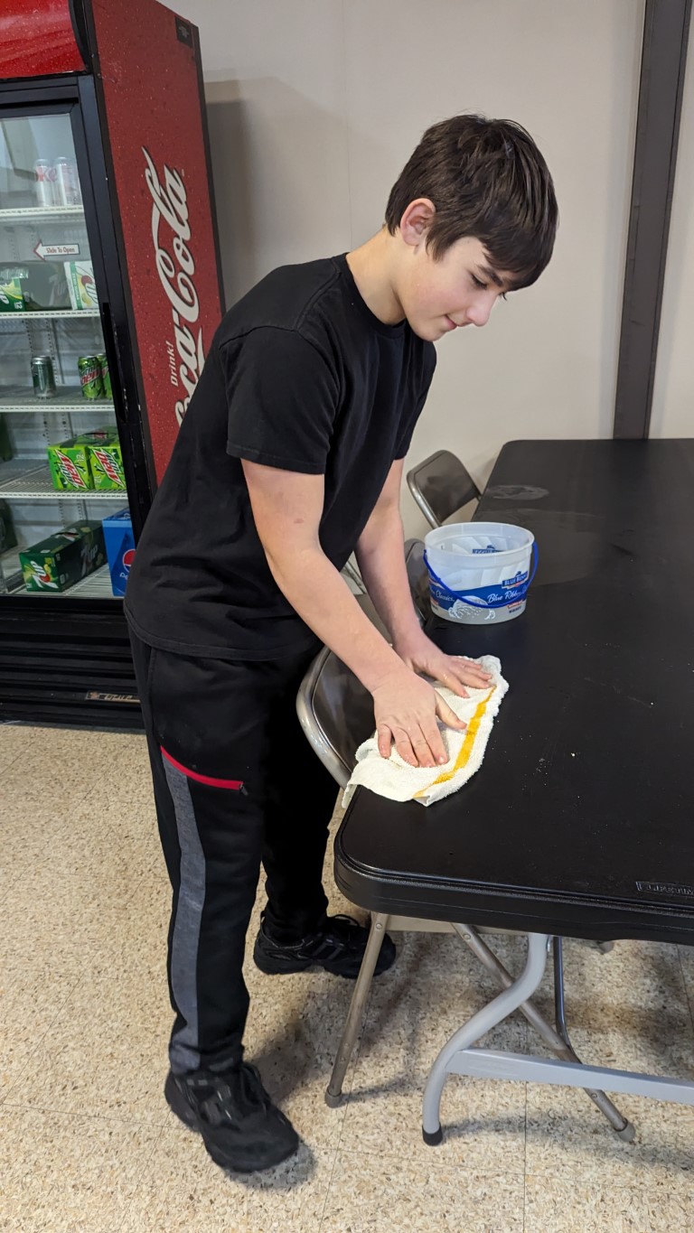Cleaning plates